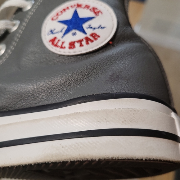 VINTAGE Converse leather high top chuck taylors - Picture 4 of 12